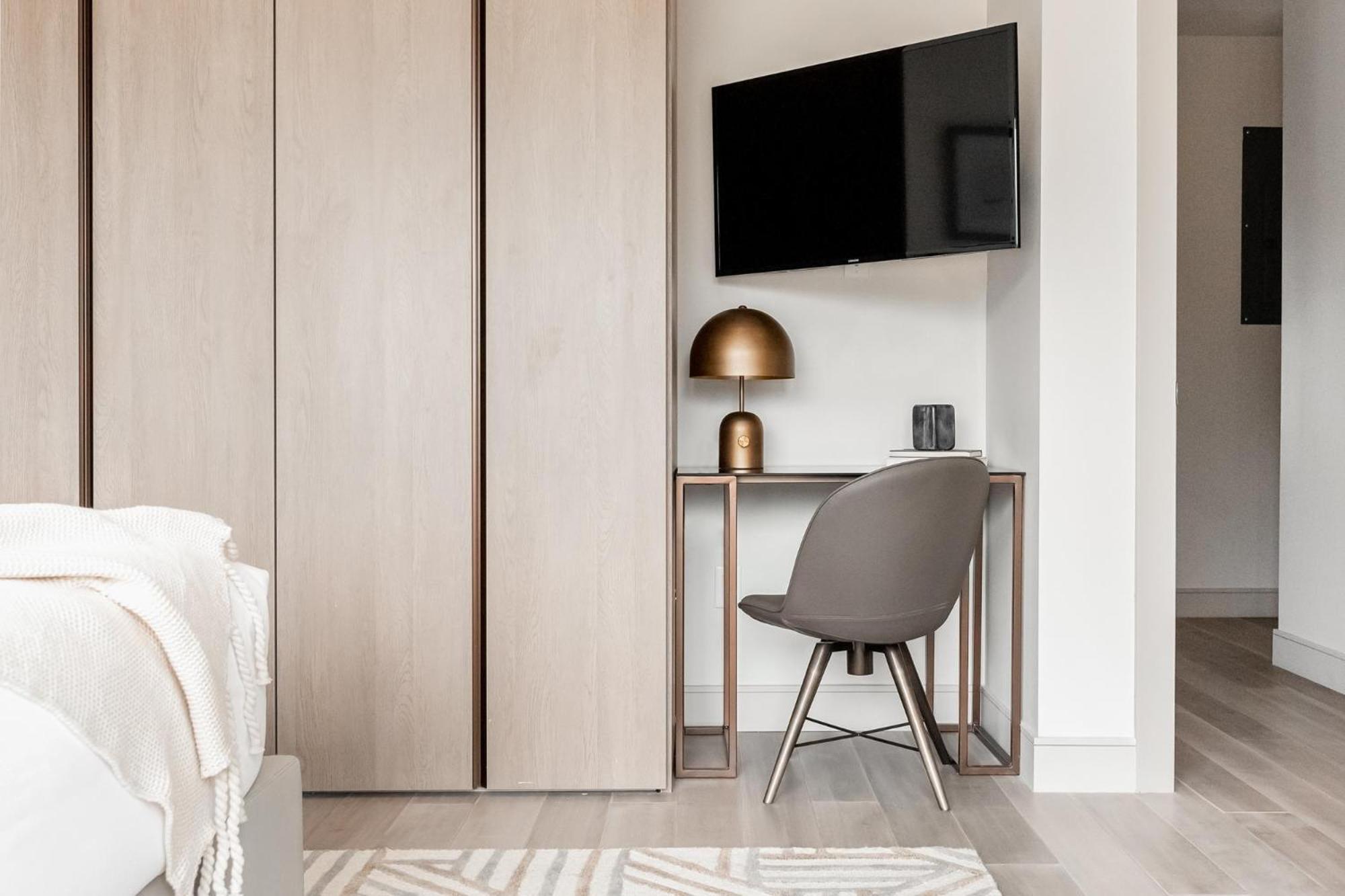 Gameday Oasis - Private Balcony - Jefferson Park - Tesoro Villa เดนเวอร์ ภายนอก รูปภาพ
