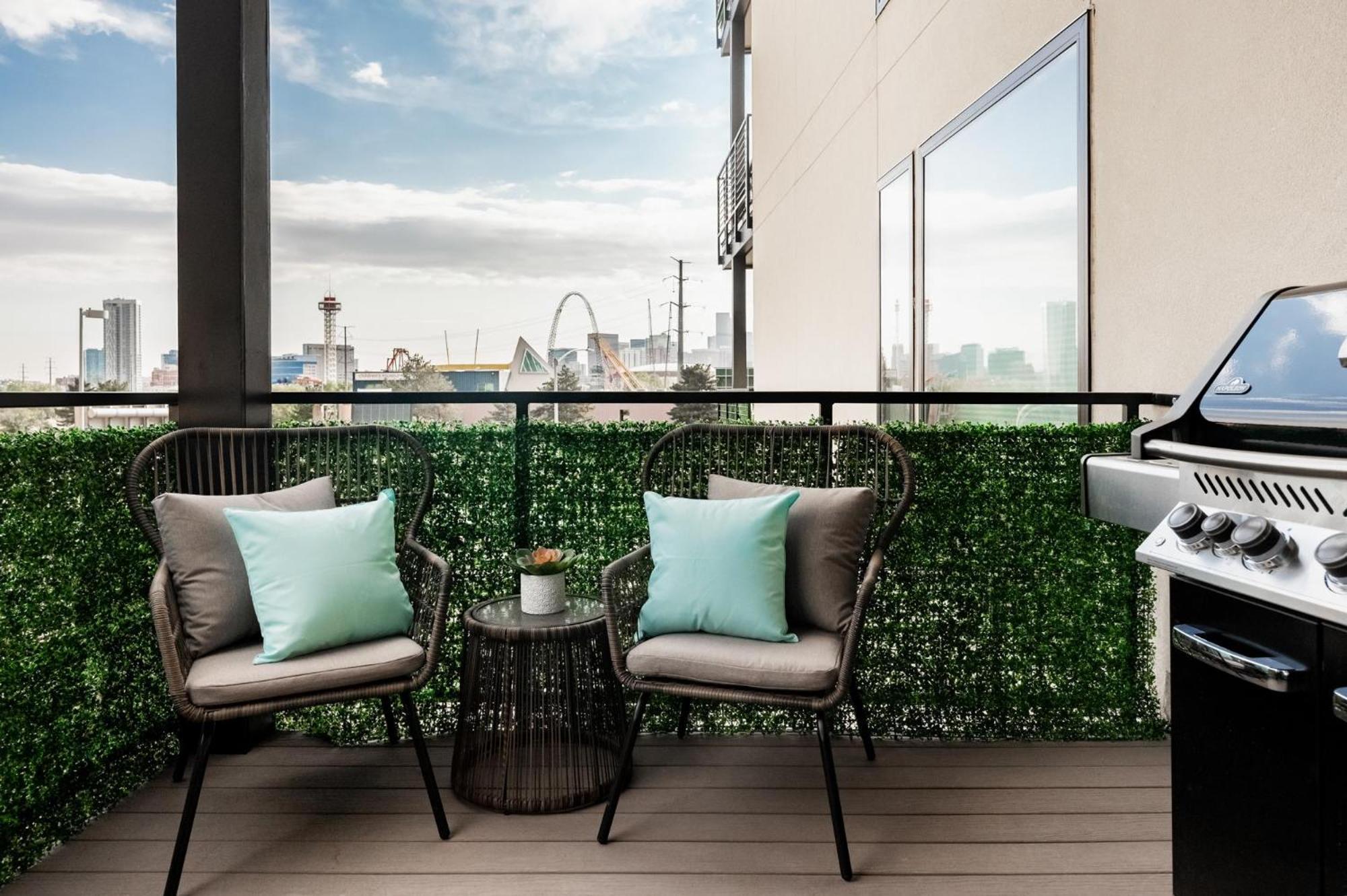 Gameday Oasis - Private Balcony - Jefferson Park - Tesoro Villa เดนเวอร์ ภายนอก รูปภาพ