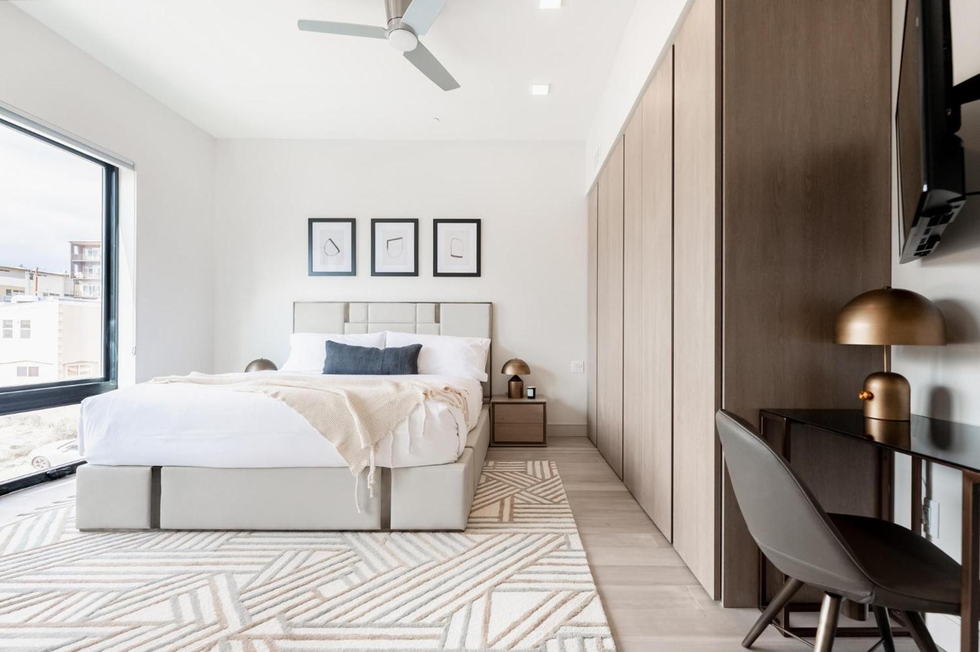 Gameday Oasis - Private Balcony - Jefferson Park - Tesoro Villa เดนเวอร์ ภายนอก รูปภาพ