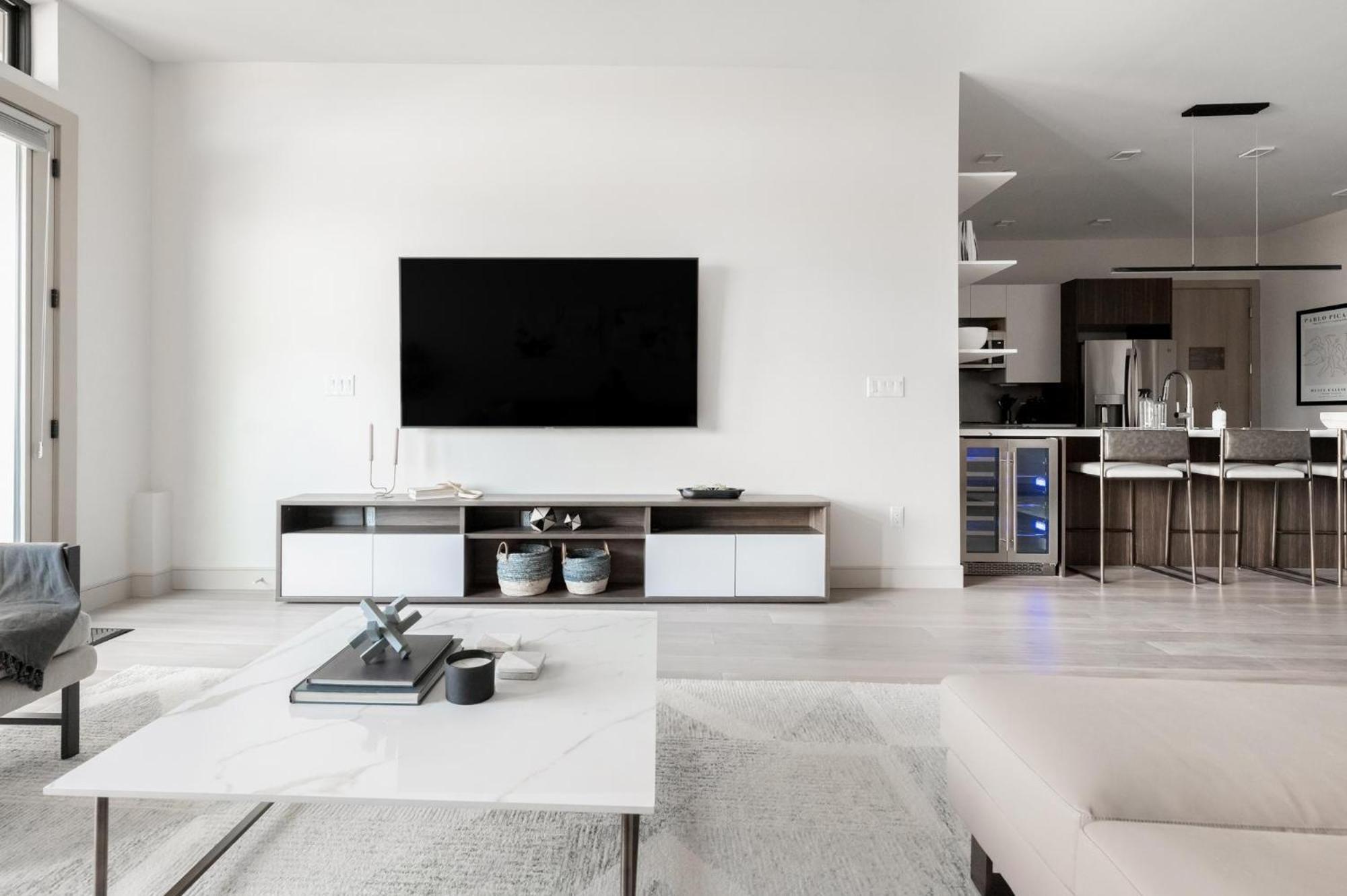 Gameday Oasis - Private Balcony - Jefferson Park - Tesoro Villa เดนเวอร์ ภายนอก รูปภาพ